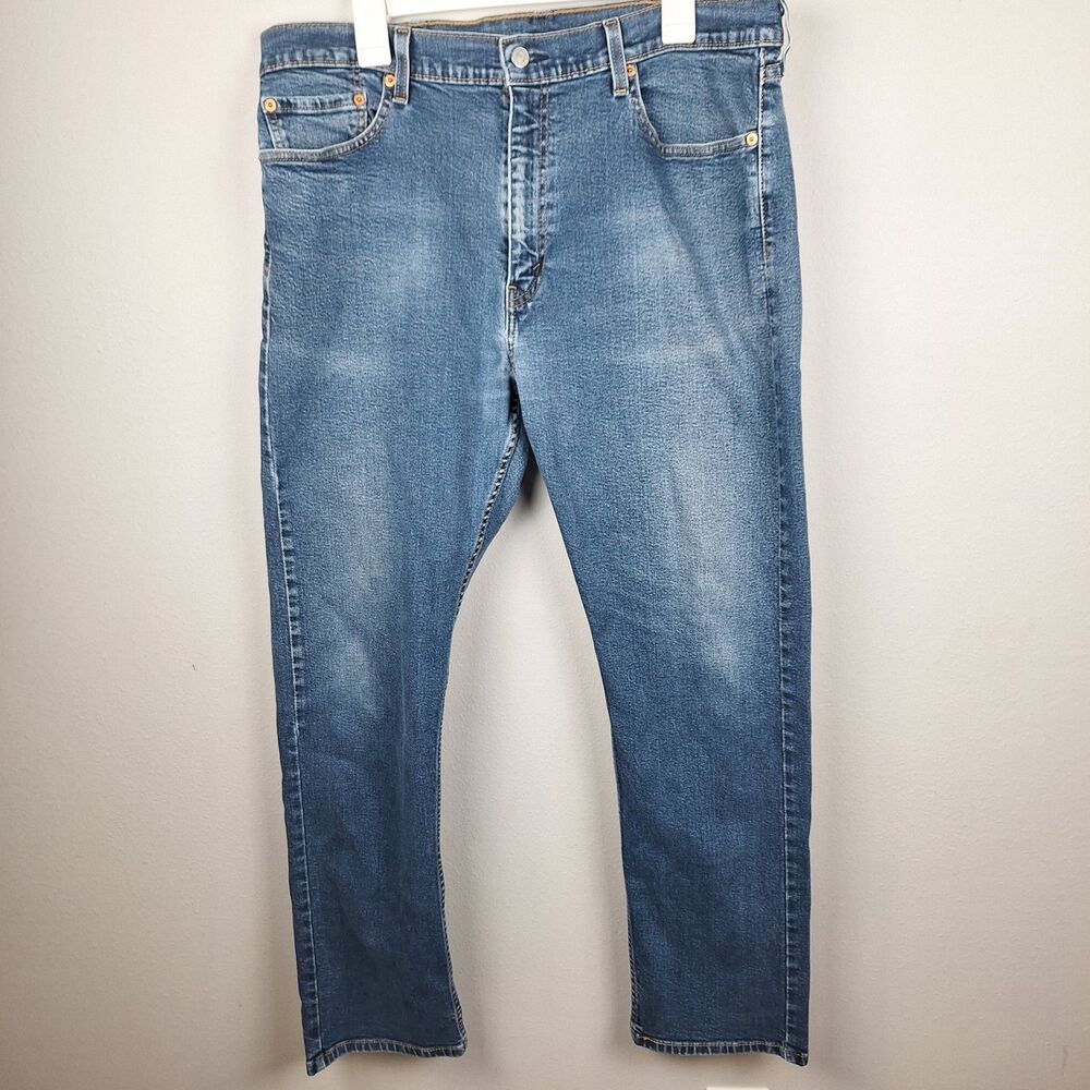 Levis Jeans Mens 38x32 Blue 505 Regular Fit Straight Leg Dark Wash Classic Denim